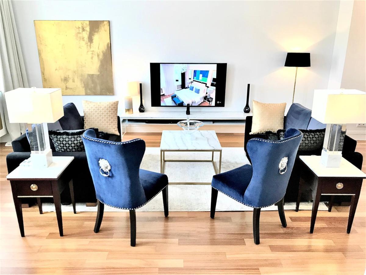 Luxury Suites & Apartments Mondrian Market Square II Varsavia Esterno foto