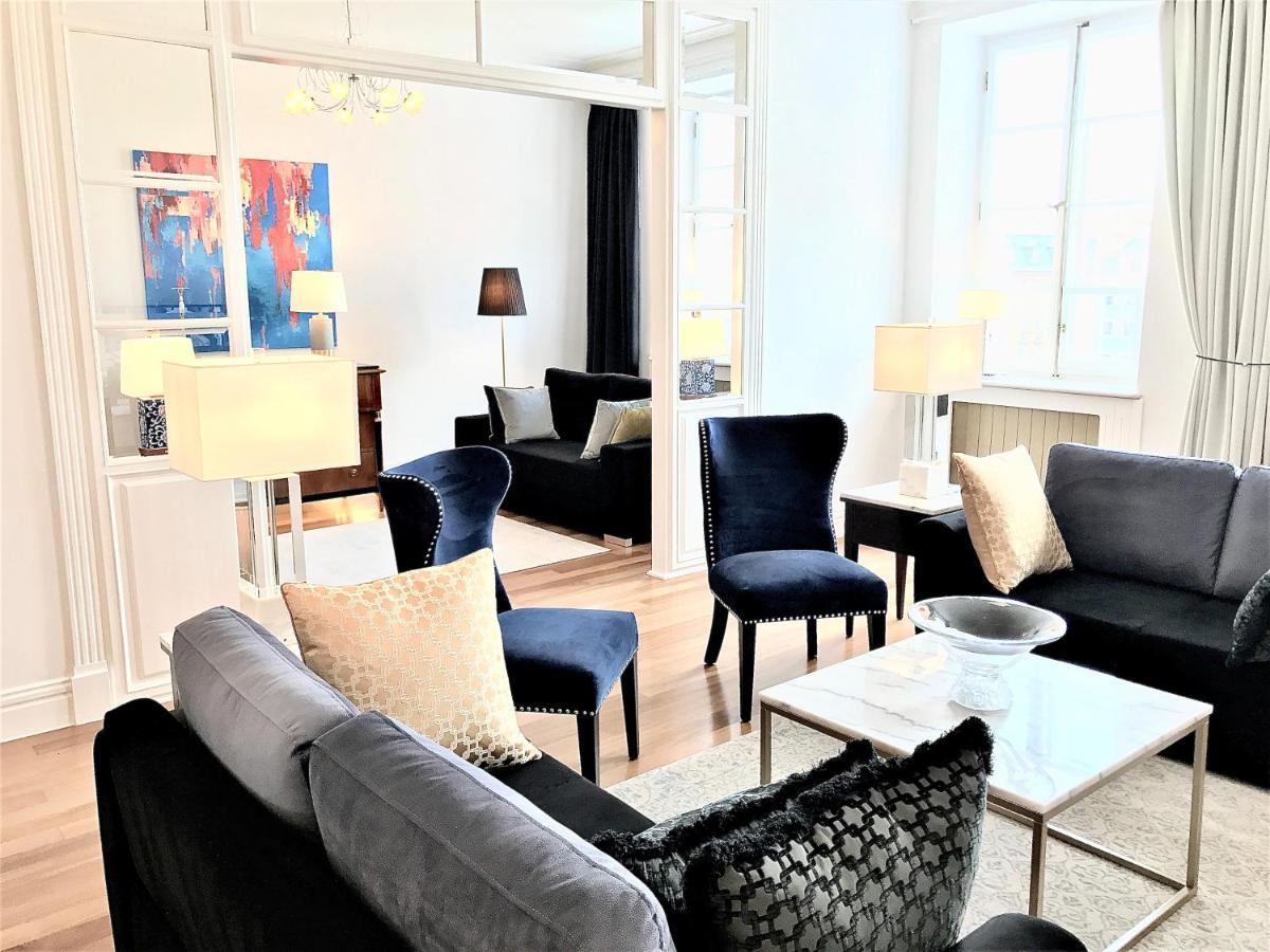Luxury Suites & Apartments Mondrian Market Square II Varsavia Esterno foto
