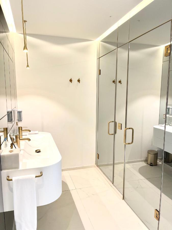 Luxury Suites & Apartments Mondrian Market Square II Varsavia Esterno foto