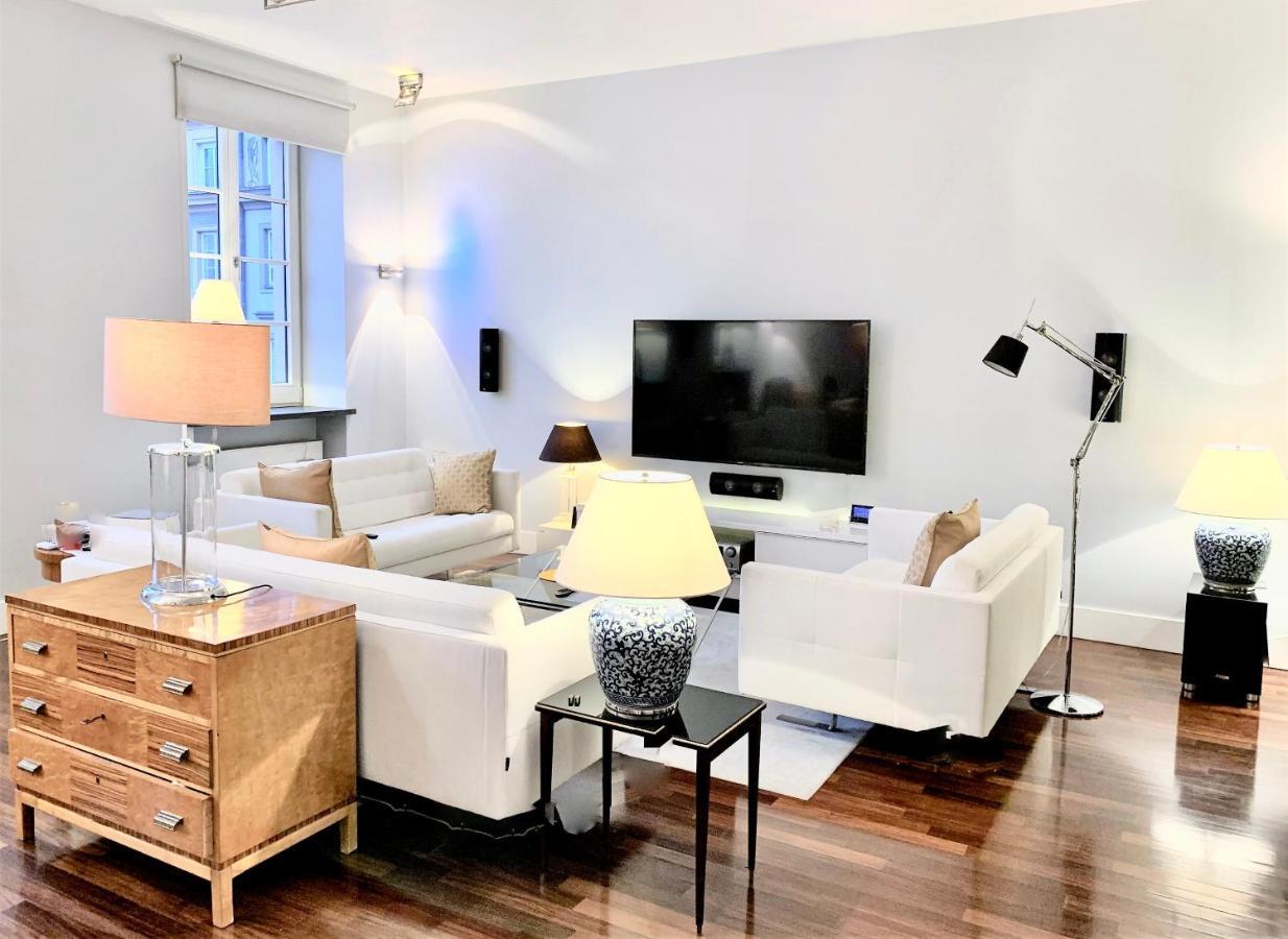 Luxury Suites & Apartments Mondrian Market Square II Varsavia Camera foto