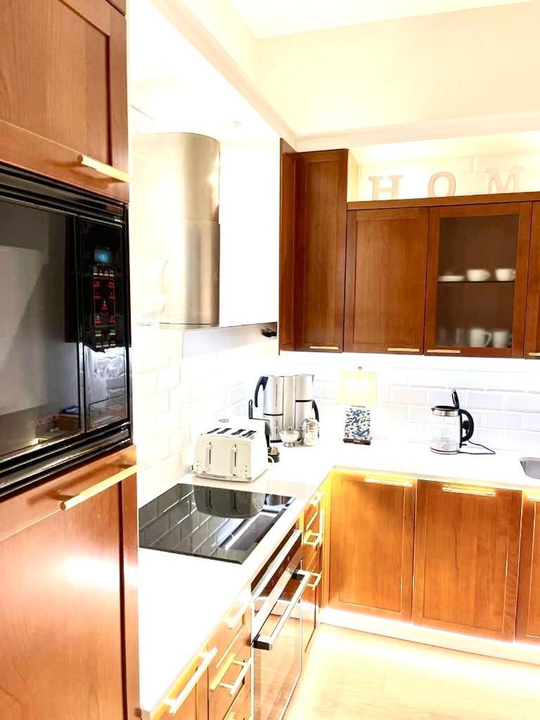 Luxury Suites & Apartments Mondrian Market Square II Varsavia Camera foto