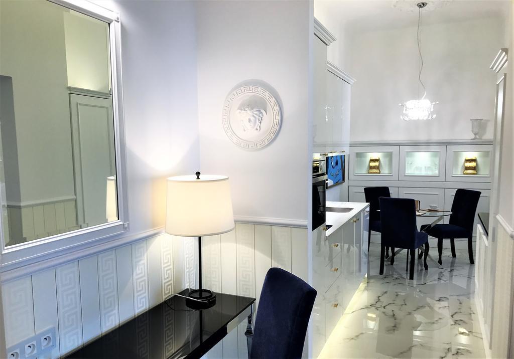 Luxury Suites & Apartments Mondrian Market Square II Varsavia Esterno foto